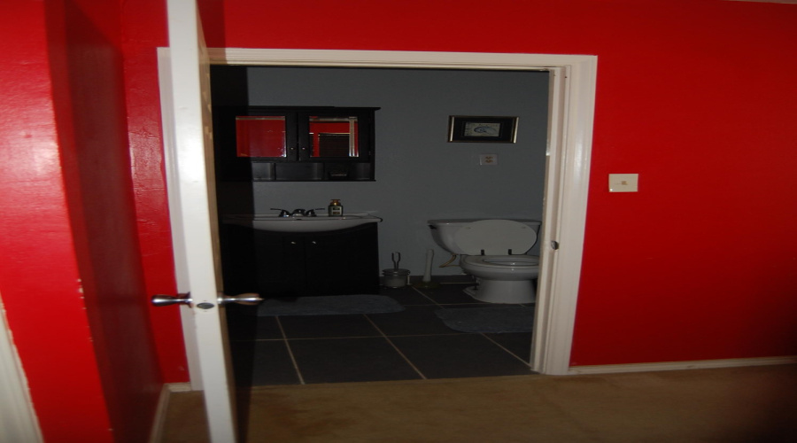 1902 E Price St, LARED, Texas 78046-2006, 2 Bedrooms Bedrooms, 4 Rooms Rooms,1 BathroomBathrooms,Residential,For Rent,1902 E Price St,20254869