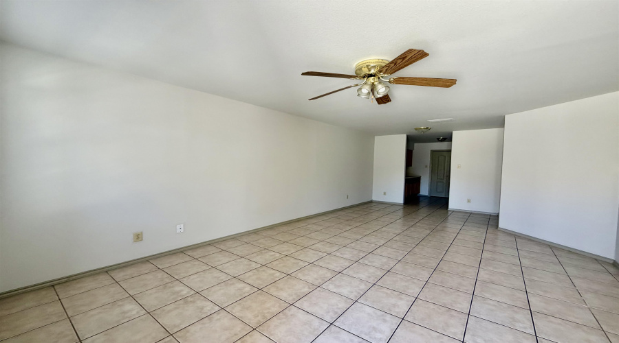 507 Shiloh Dr, Laredo, Texas 78045, 2 Bedrooms Bedrooms, 4 Rooms Rooms,1 BathroomBathrooms,Residential,For Rent,507 Shiloh Dr,20254872