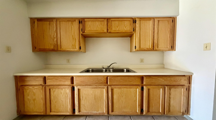 507 Shiloh Dr, Laredo, Texas 78045, 2 Bedrooms Bedrooms, 4 Rooms Rooms,1 BathroomBathrooms,Residential,For Rent,507 Shiloh Dr,20254872