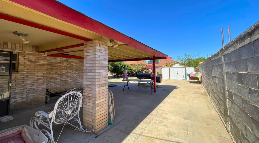 828 Elk Dr, Laredo, Texas 78045, 3 Bedrooms Bedrooms, 6 Rooms Rooms,2 BathroomsBathrooms,Residential,For Sale,828 Elk Dr,20254874