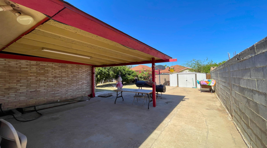 828 Elk Dr, Laredo, Texas 78045, 3 Bedrooms Bedrooms, 6 Rooms Rooms,2 BathroomsBathrooms,Residential,For Sale,828 Elk Dr,20254874