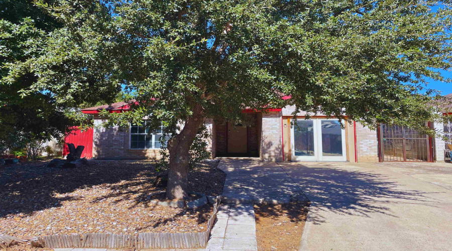 828 Elk Dr, Laredo, Texas 78045, 3 Bedrooms Bedrooms, 6 Rooms Rooms,2 BathroomsBathrooms,Residential,For Sale,828 Elk Dr,20254874