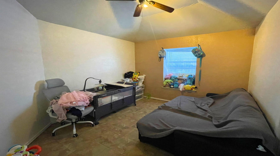 828 Elk Dr, Laredo, Texas 78045, 3 Bedrooms Bedrooms, 6 Rooms Rooms,2 BathroomsBathrooms,Residential,For Sale,828 Elk Dr,20254874