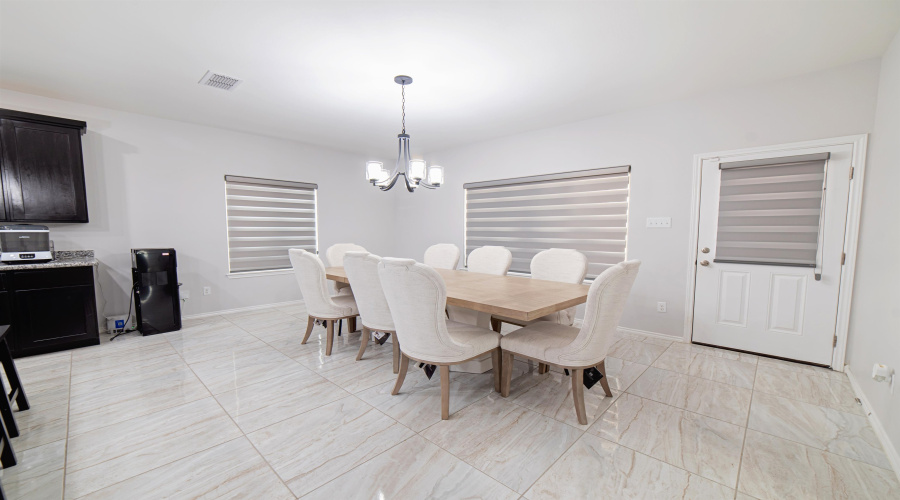 5405 Jersey Dr., LAREDO, Texas 78043, 4 Bedrooms Bedrooms, 6 Rooms Rooms,3 BathroomsBathrooms,Residential,For Rent,5405 Jersey Dr.,20254880