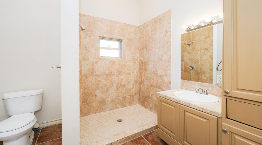 4221 Katiana Dr., LAREDO, Texas 78046, 3 Bedrooms Bedrooms, 6 Rooms Rooms,2 BathroomsBathrooms,Residential,For Sale,4221 Katiana Dr.,20254882