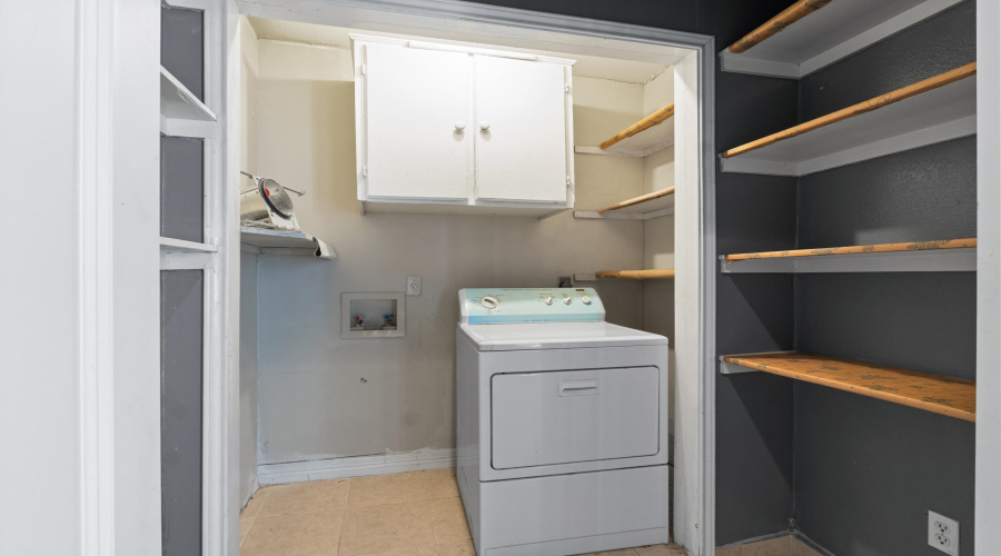 3022 Edgar Allan Poe Lp, Laredo, Texas 78045, 4 Bedrooms Bedrooms, 8 Rooms Rooms,3 BathroomsBathrooms,Residential,For Rent,3022 Edgar Allan Poe Lp,20254884