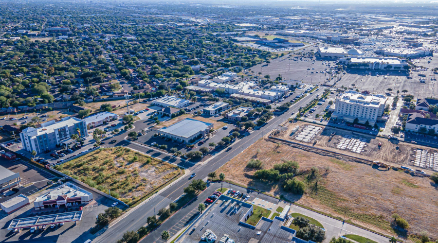 221 Calle Del Norte, Laredo, Texas 78041, ,Land,For Sale,221 Calle Del Norte,20254883