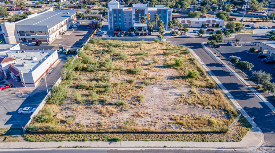 221 Calle Del Norte, Laredo, Texas 78041, ,Land,For Sale,221 Calle Del Norte,20254883