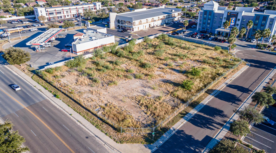221 Calle Del Norte, Laredo, Texas 78041, ,Land,For Sale,221 Calle Del Norte,20254883