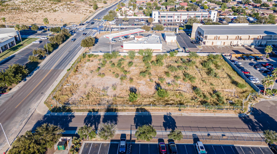 221 Calle Del Norte, Laredo, Texas 78041, ,Land,For Sale,221 Calle Del Norte,20254883