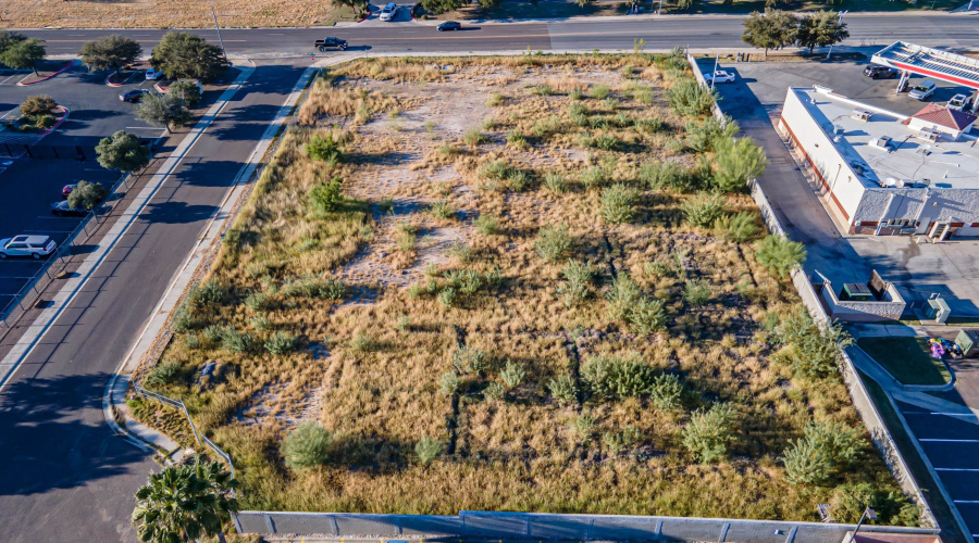 221 Calle Del Norte, Laredo, Texas 78041, ,Land,For Sale,221 Calle Del Norte,20254883