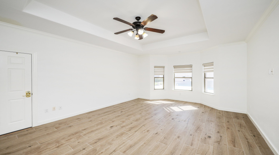 115 Coahuila Loop, LAREDO, Texas 78045, 5 Bedrooms Bedrooms, 9 Rooms Rooms,4 BathroomsBathrooms,Residential,For Rent,115 Coahuila Loop,20254885