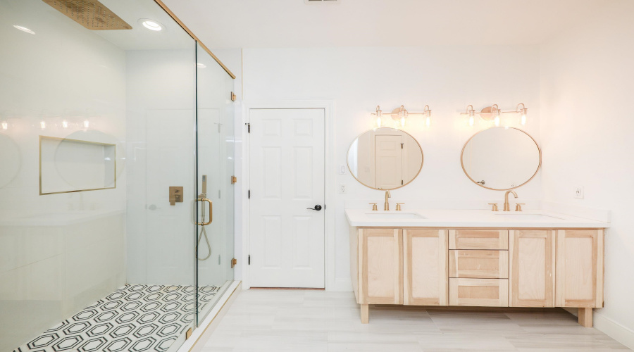 115 Coahuila Loop, LAREDO, Texas 78045, 5 Bedrooms Bedrooms, 9 Rooms Rooms,4 BathroomsBathrooms,Residential,For Rent,115 Coahuila Loop,20254885