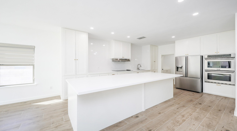 115 Coahuila Loop, LAREDO, Texas 78045, 5 Bedrooms Bedrooms, 9 Rooms Rooms,4 BathroomsBathrooms,Residential,For Rent,115 Coahuila Loop,20254885