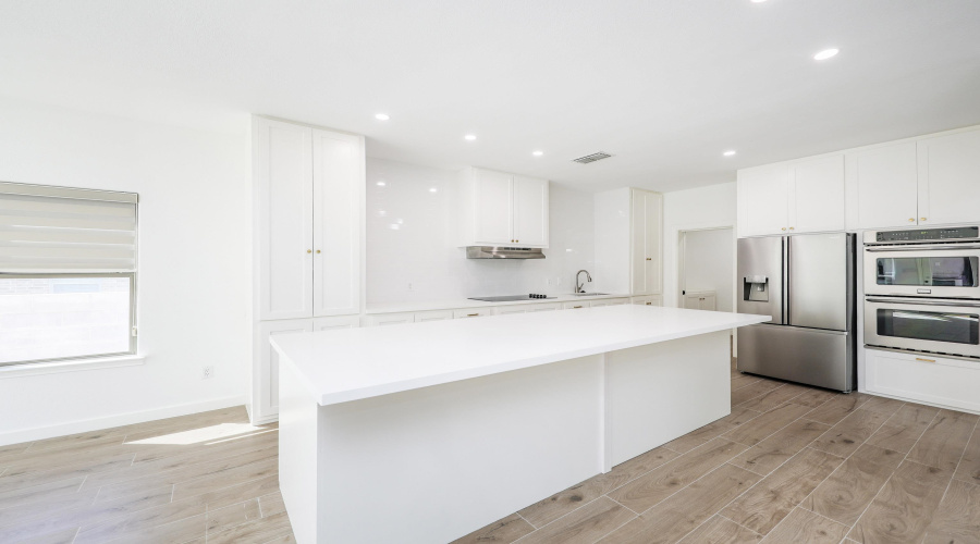 115 Coahuila Loop, LAREDO, Texas 78045, 5 Bedrooms Bedrooms, 9 Rooms Rooms,4 BathroomsBathrooms,Residential,For Rent,115 Coahuila Loop,20254885