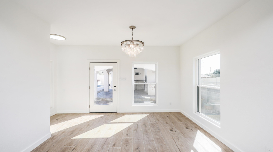 115 Coahuila Loop, LAREDO, Texas 78045, 5 Bedrooms Bedrooms, 9 Rooms Rooms,4 BathroomsBathrooms,Residential,For Rent,115 Coahuila Loop,20254885