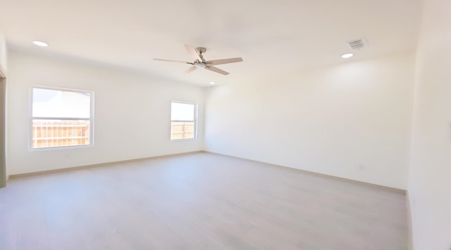 1708 Belgian Blue Lp., LAREDO, Texas 78046, 4 Bedrooms Bedrooms, 6 Rooms Rooms,2 BathroomsBathrooms,Residential,For Sale,1708 Belgian Blue Lp.,20254888