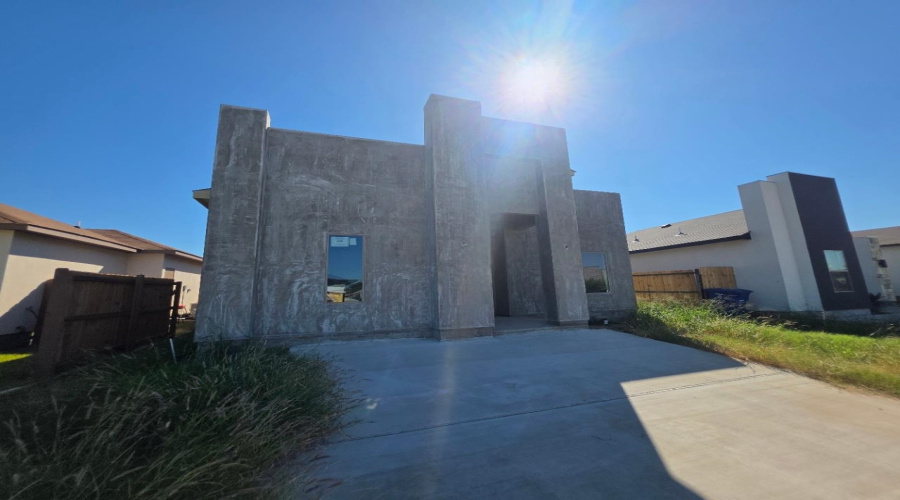 1709 Lomas Del Sur, LAREDO, Texas 78046, 4 Bedrooms Bedrooms, 6 Rooms Rooms,2 BathroomsBathrooms,Residential,For Sale,1709 Lomas Del Sur,20254889