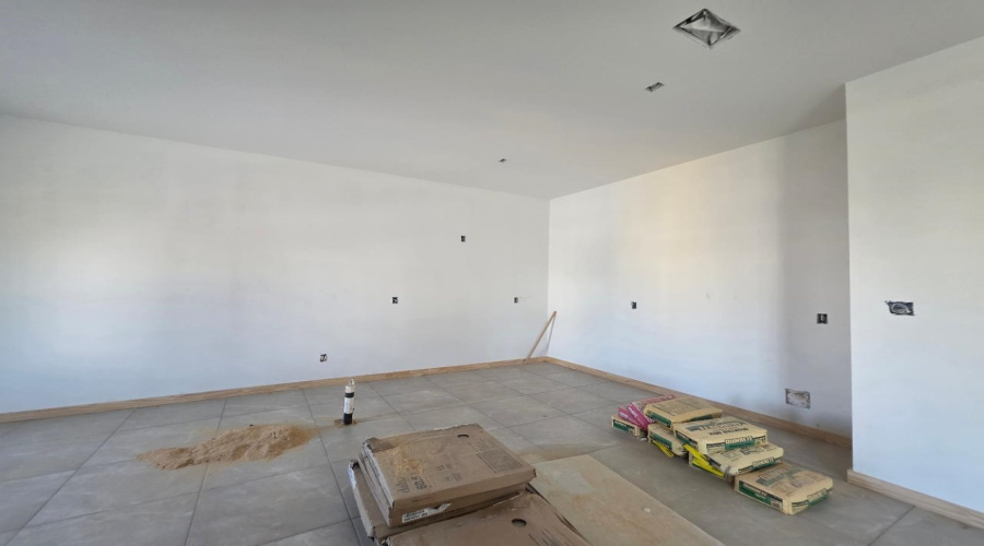 1709 Lomas Del Sur, LAREDO, Texas 78046, 4 Bedrooms Bedrooms, 6 Rooms Rooms,2 BathroomsBathrooms,Residential,For Sale,1709 Lomas Del Sur,20254889