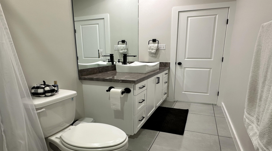 1717 Cordova Dr., Laredo, Texas 78046, 3 Bedrooms Bedrooms, 5 Rooms Rooms,2 BathroomsBathrooms,Residential,For Rent,1717 Cordova Dr.,20254890