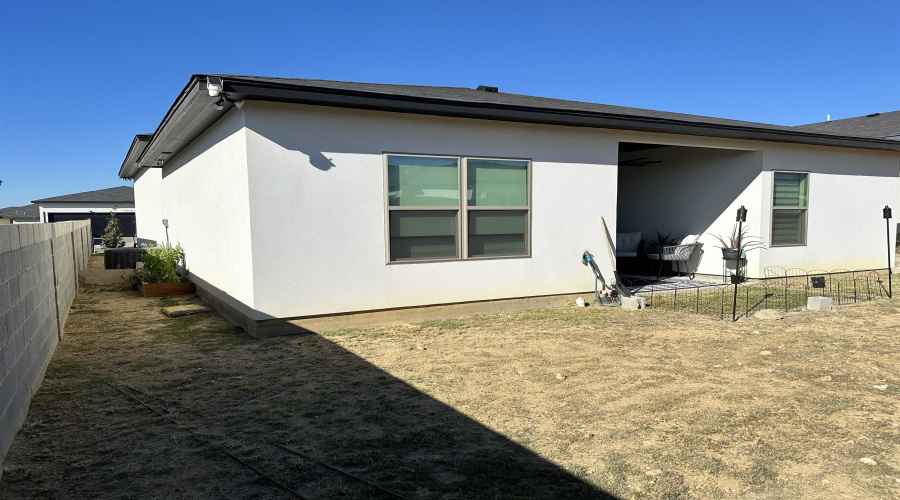 1717 Cordova Dr., Laredo, Texas 78046, 3 Bedrooms Bedrooms, 5 Rooms Rooms,2 BathroomsBathrooms,Residential,For Rent,1717 Cordova Dr.,20254890