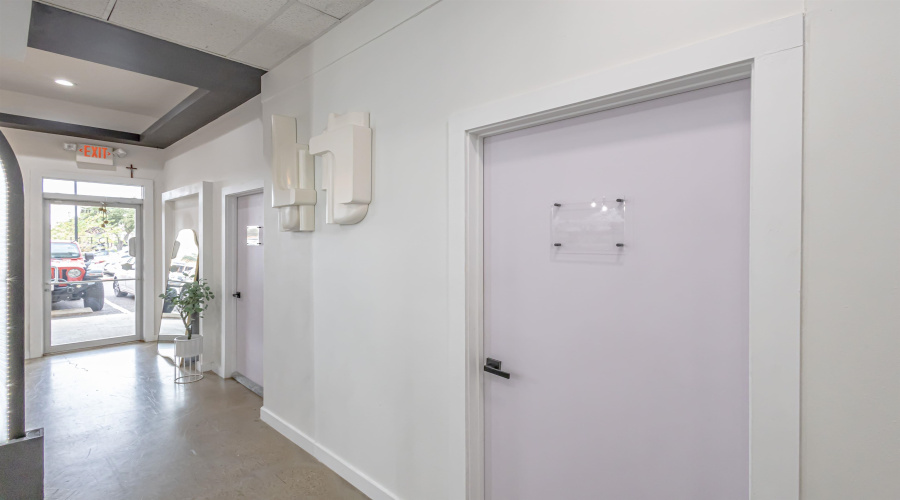 120 W Village Blvd, Laredo, Texas 78041, 1 Room Rooms,1 BathroomBathrooms,Commercial retail/office,For Rent,120 W Village Blvd,20254899