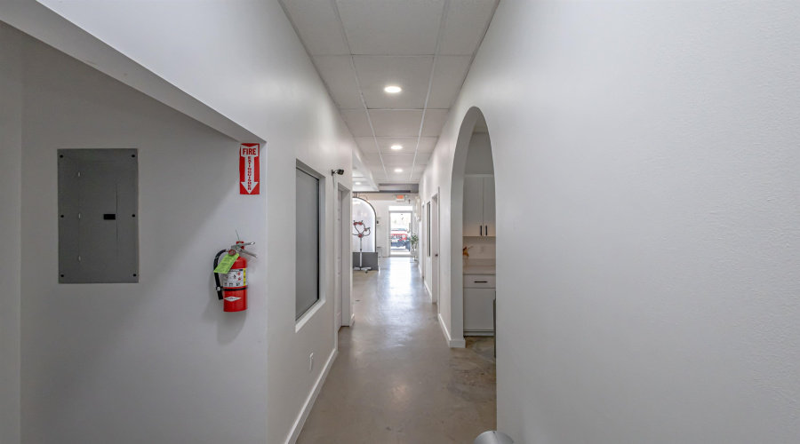 120 W Village Blvd, Laredo, Texas 78041, 1 Room Rooms,1 BathroomBathrooms,Commercial retail/office,For Rent,120 W Village Blvd,20254899