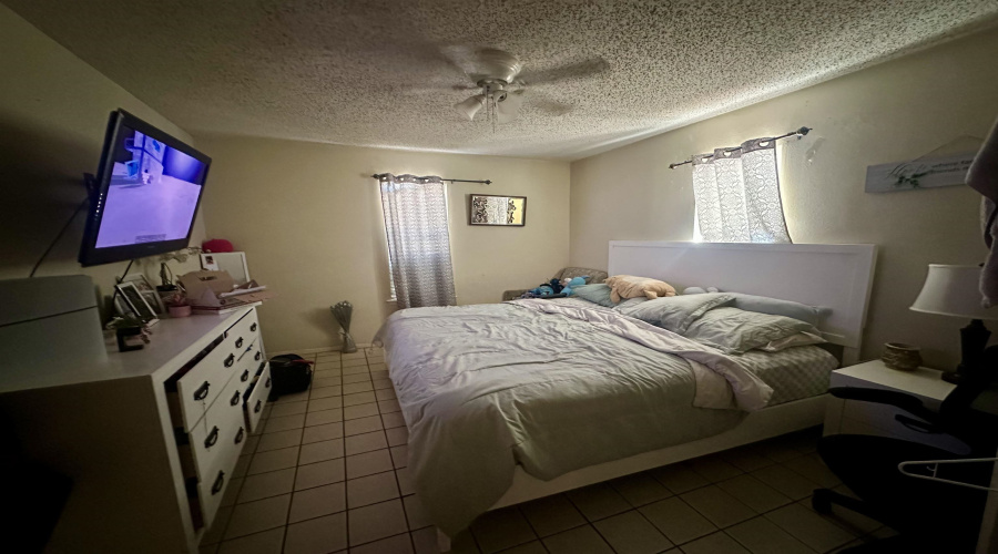 1414 E Hillside Rd, Laredo, Texas 78041, ,Multi-family,For Sale,1414 E Hillside Rd,20254907