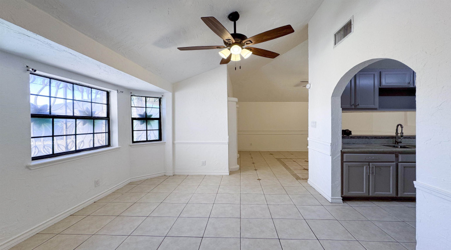 729 Bougainvillea St, Laredo, Texas 78046, ,Multi-family,For Sale,729 Bougainvillea St,20254908