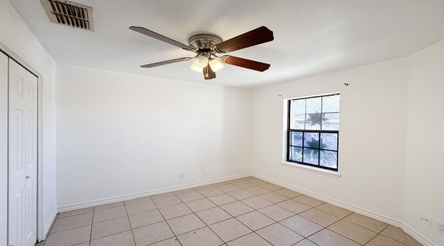 729 Bougainvillea St, Laredo, Texas 78046, ,Multi-family,For Sale,729 Bougainvillea St,20254908
