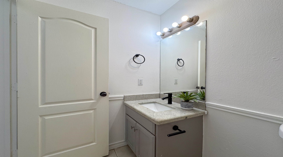 729 Bougainvillea St, Laredo, Texas 78046, ,Multi-family,For Sale,729 Bougainvillea St,20254908