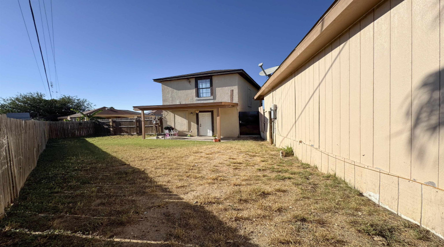 729 Bougainvillea St, Laredo, Texas 78046, ,Multi-family,For Sale,729 Bougainvillea St,20254908