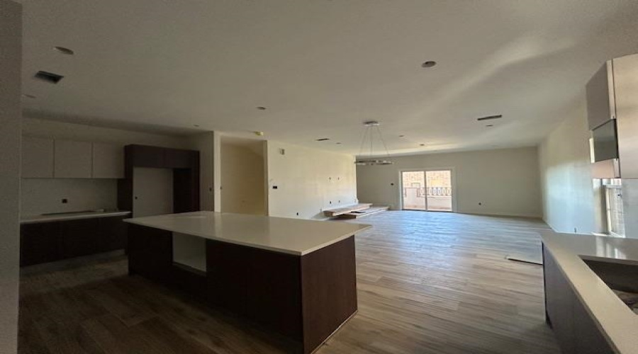 210 Veracruz Dr., Laredo, Texas 78045, 3 Bedrooms Bedrooms, 5 Rooms Rooms,2 BathroomsBathrooms,Residential,For Sale,210 Veracruz Dr.,20254894