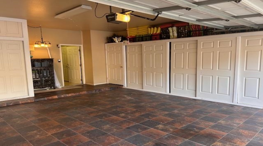 510 Shiloh Dr, LAREDO, Texas 78045-6703, 3 Bedrooms Bedrooms, 4 Rooms Rooms,2 BathroomsBathrooms,Residential,For Sale,510 Shiloh Dr,20254895