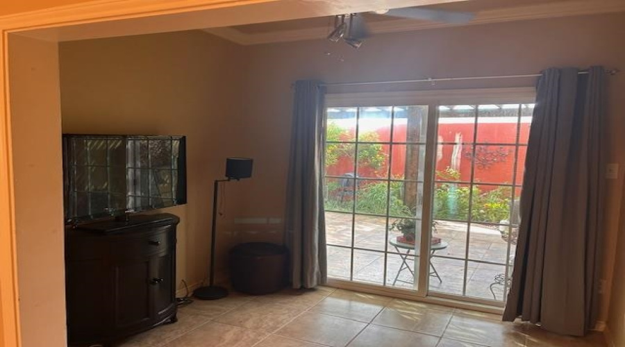 510 Shiloh Dr, LAREDO, Texas 78045-6703, 3 Bedrooms Bedrooms, 4 Rooms Rooms,2 BathroomsBathrooms,Residential,For Sale,510 Shiloh Dr,20254895