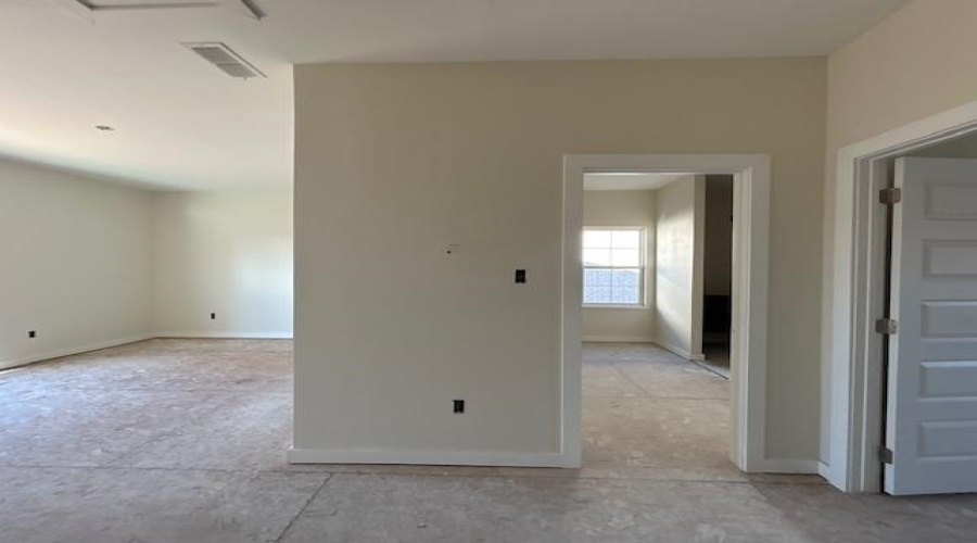 210 Veracruz Dr., Laredo, Texas 78045, 3 Bedrooms Bedrooms, 5 Rooms Rooms,2 BathroomsBathrooms,Residential,For Sale,210 Veracruz Dr.,20254896