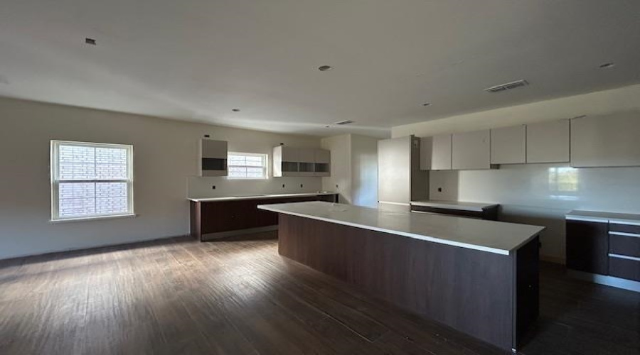 210 Veracruz Dr., Laredo, Texas 78045, 3 Bedrooms Bedrooms, 5 Rooms Rooms,2 BathroomsBathrooms,Residential,For Sale,210 Veracruz Dr.,20254896