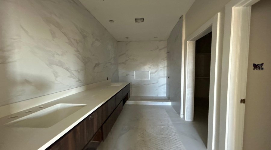 210 Veracruz Dr., Laredo, Texas 78045, 3 Bedrooms Bedrooms, 5 Rooms Rooms,2 BathroomsBathrooms,Residential,For Sale,210 Veracruz Dr.,20254897