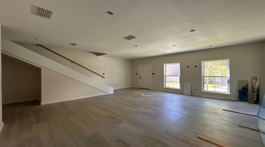 210 Veracruz Dr., Laredo, Texas 78045, 3 Bedrooms Bedrooms, 5 Rooms Rooms,2 BathroomsBathrooms,Residential,For Sale,210 Veracruz Dr.,20254897