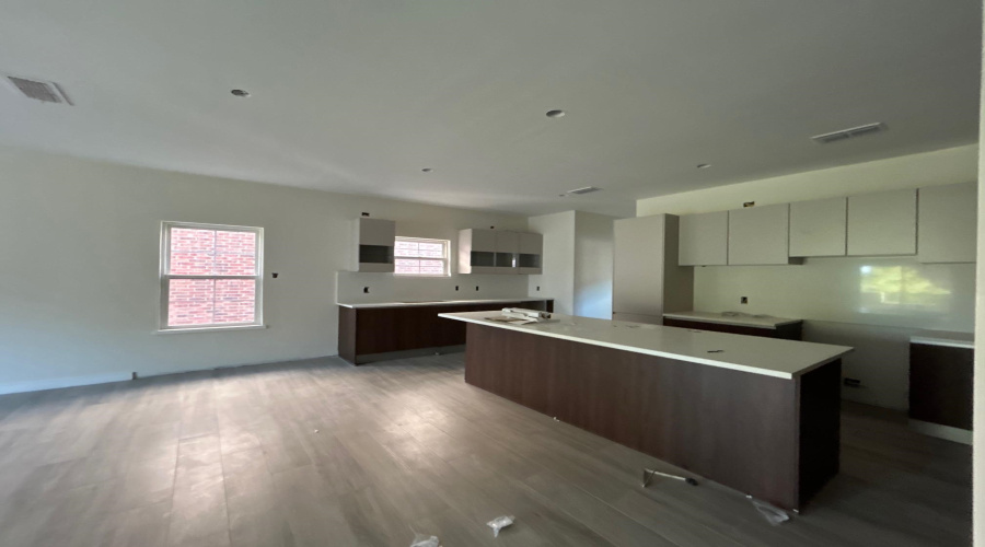 210 Veracruz Dr., Laredo, Texas 78045, 3 Bedrooms Bedrooms, 5 Rooms Rooms,2 BathroomsBathrooms,Residential,For Sale,210 Veracruz Dr.,20254897