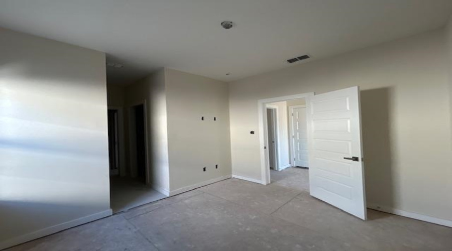 210 Veracruz Dr., Laredo, Texas 78045, 3 Bedrooms Bedrooms, 5 Rooms Rooms,2 BathroomsBathrooms,Residential,For Sale,210 Veracruz Dr.,20254898