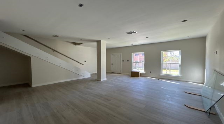 210 Veracruz Dr., Laredo, Texas 78045, 3 Bedrooms Bedrooms, 5 Rooms Rooms,2 BathroomsBathrooms,Residential,For Sale,210 Veracruz Dr.,20254900