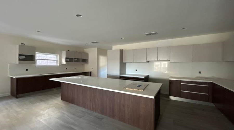 210 Veracruz Dr., Laredo, Texas 78045, 3 Bedrooms Bedrooms, 5 Rooms Rooms,2 BathroomsBathrooms,Residential,For Sale,210 Veracruz Dr.,20254900