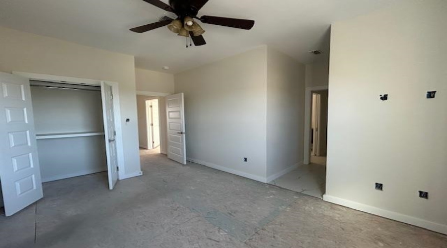 210 Veracruz Dr., Laredo, Texas 78045, 3 Bedrooms Bedrooms, 5 Rooms Rooms,2 BathroomsBathrooms,Residential,For Sale,210 Veracruz Dr.,20254901