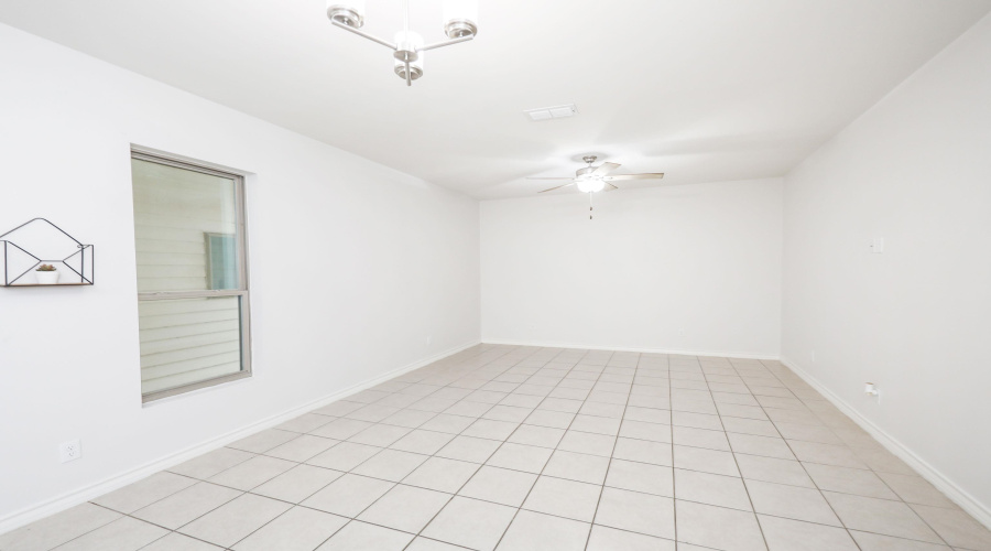 1511 Don Camilo Blvd, Laredo, Texas 78046, 2 Bedrooms Bedrooms, 4 Rooms Rooms,2 BathroomsBathrooms,Residential,For Rent,1511 Don Camilo Blvd,20254903