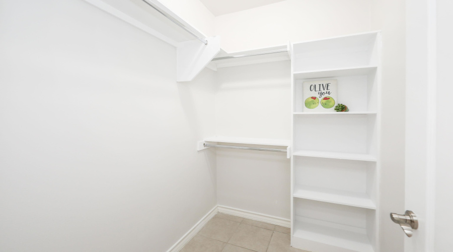 1511 Don Camilo Blvd, Laredo, Texas 78046, 2 Bedrooms Bedrooms, 4 Rooms Rooms,2 BathroomsBathrooms,Residential,For Rent,1511 Don Camilo Blvd,20254903