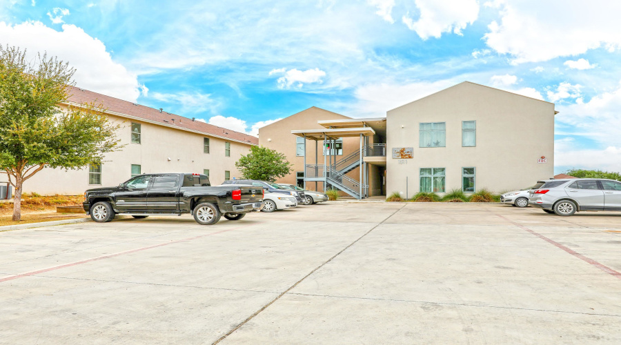 1511 Don Camilo Blvd, Laredo, Texas 78046, 2 Bedrooms Bedrooms, 4 Rooms Rooms,2 BathroomsBathrooms,Residential,For Rent,1511 Don Camilo Blvd,20254903