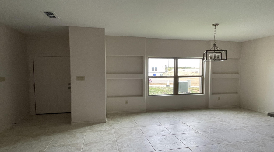 6908 Molinos Dr, Laredo, Texas 78046, 3 Bedrooms Bedrooms, 5 Rooms Rooms,2 BathroomsBathrooms,Residential,For Sale,6908 Molinos Dr,20254904