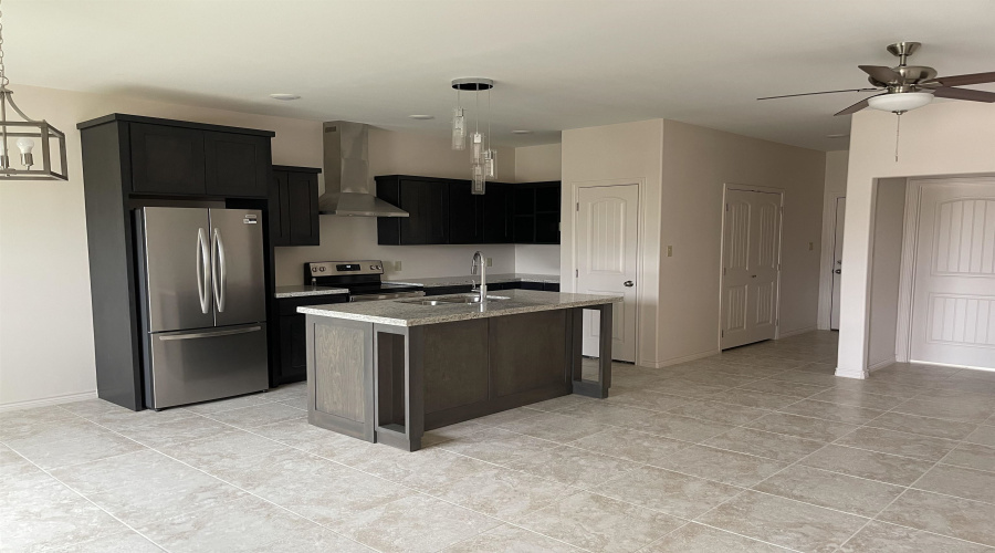 6908 Molinos Dr, Laredo, Texas 78046, 3 Bedrooms Bedrooms, 5 Rooms Rooms,2 BathroomsBathrooms,Residential,For Sale,6908 Molinos Dr,20254904