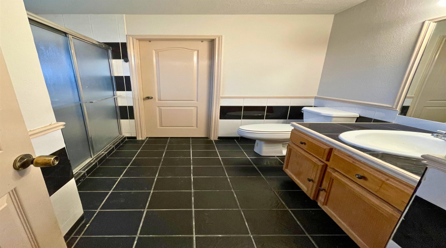 10307 Noel Ln, Laredo, Texas 78045, 3 Bedrooms Bedrooms, 5 Rooms Rooms,2 BathroomsBathrooms,Residential,For Sale,10307 Noel Ln,20254905